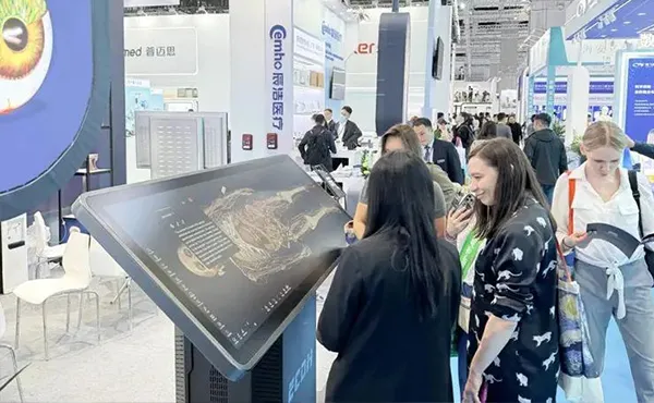 数字人科技携高清虚拟解剖台登陆CMEF，3D数字化医学教学模型替代传统标本